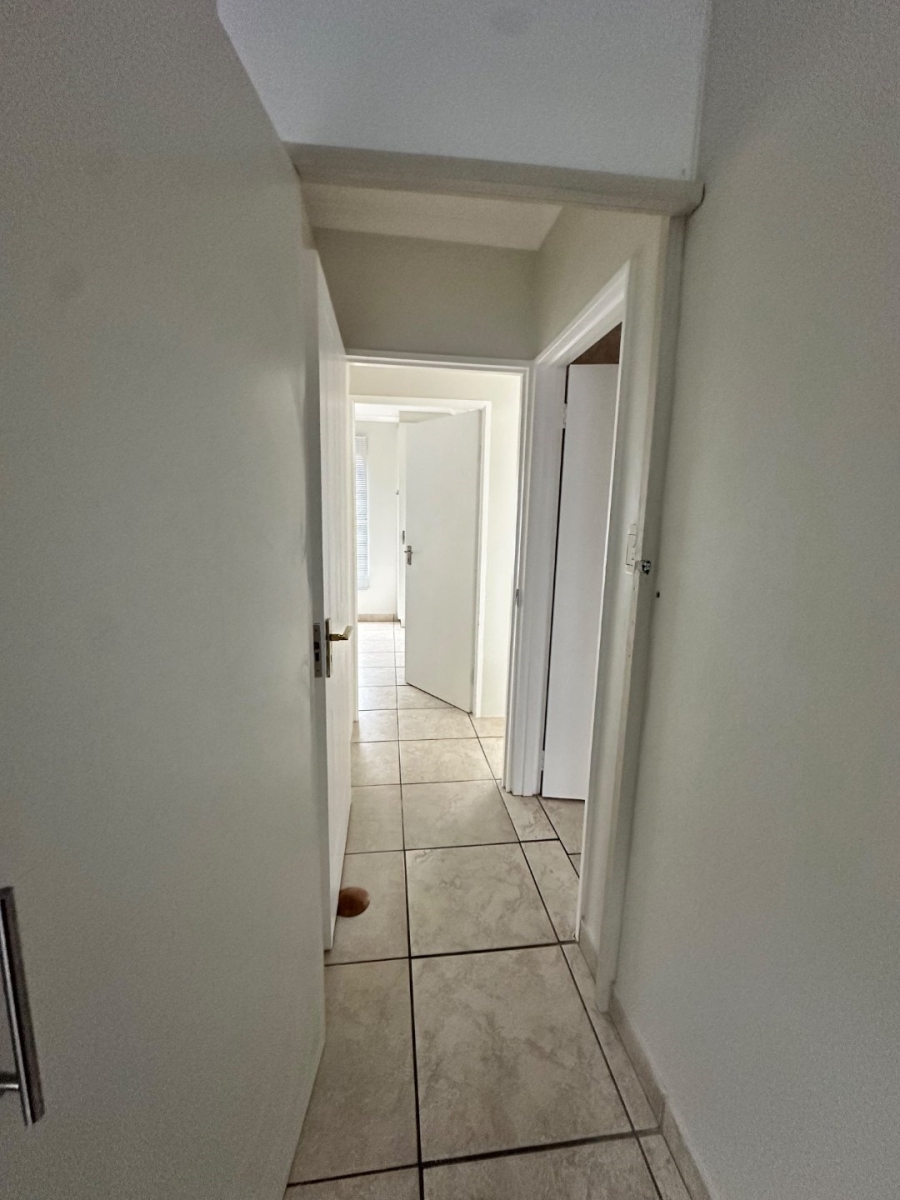 To Let 2 Bedroom Property for Rent in Sandown Western Cape